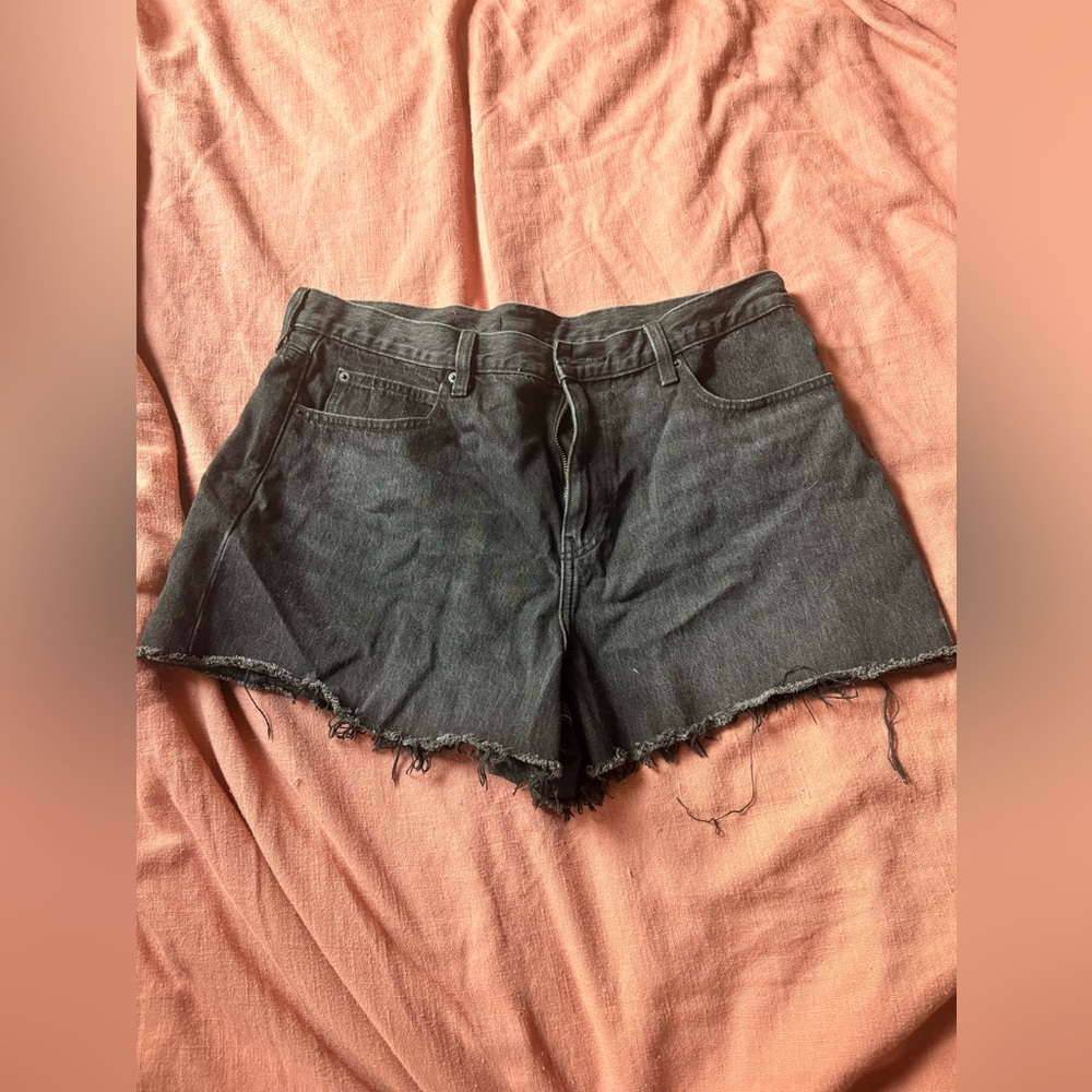 high waist black denim shorts UNIQLO